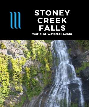 Stoney Creek Falls is a waterfall close to the tracks of the Kuranda Scenic Railway, which gave us the impression taht it can only be seen in this manner.